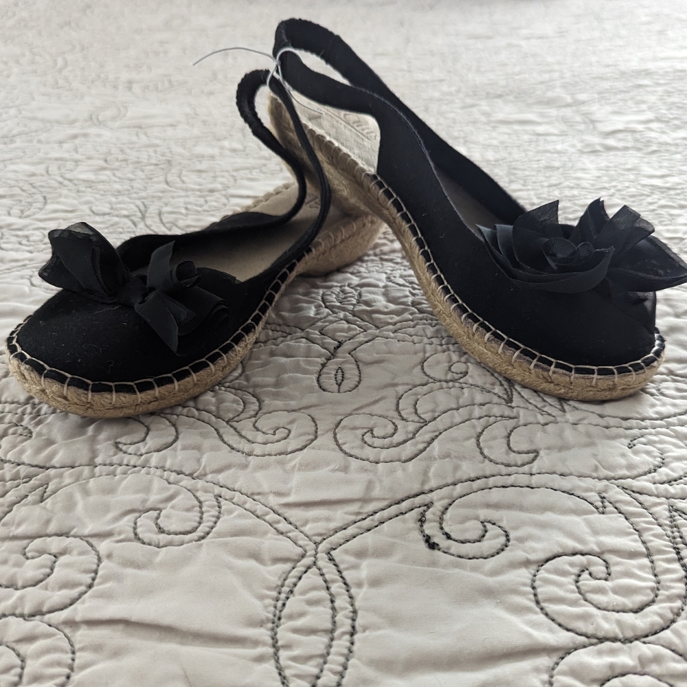 NWOT Cliffs by WHITE MOUNTAIN Slingback Espadrilles